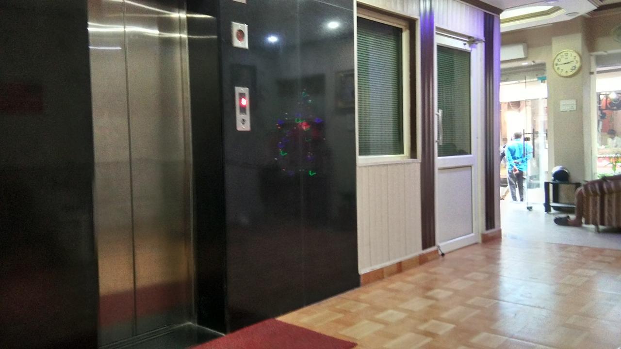 Hotel Ashok Haridwār Extérieur photo