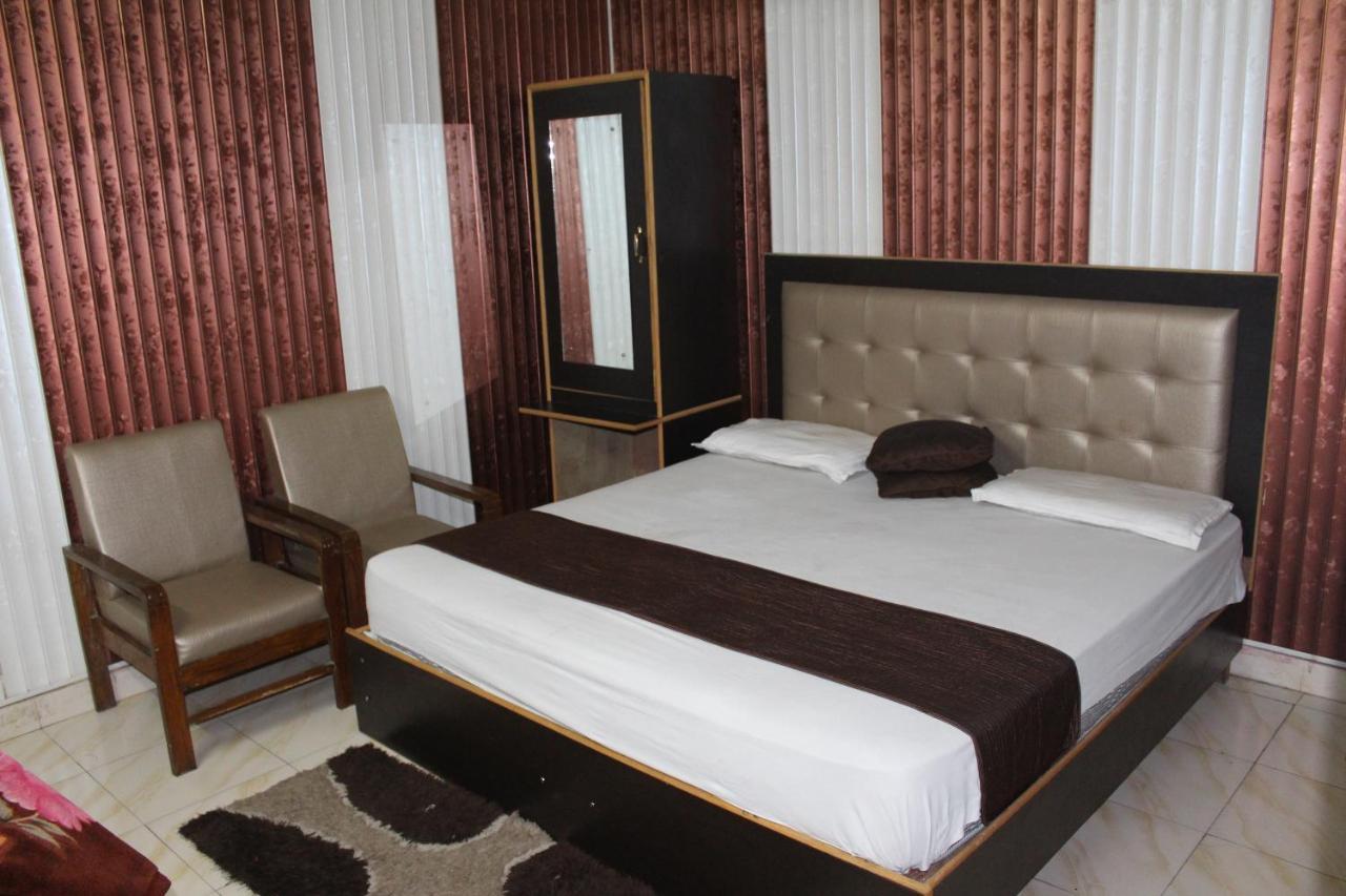 Hotel Ashok Haridwār Extérieur photo